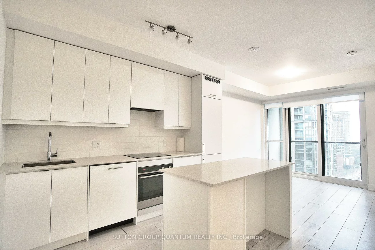 30, Elm, City Centre, Mississauga