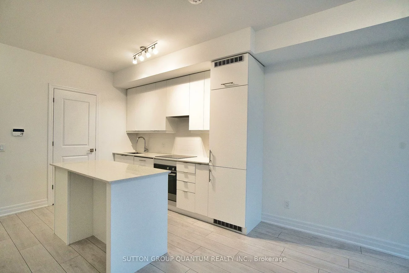 30, Elm, City Centre, Mississauga