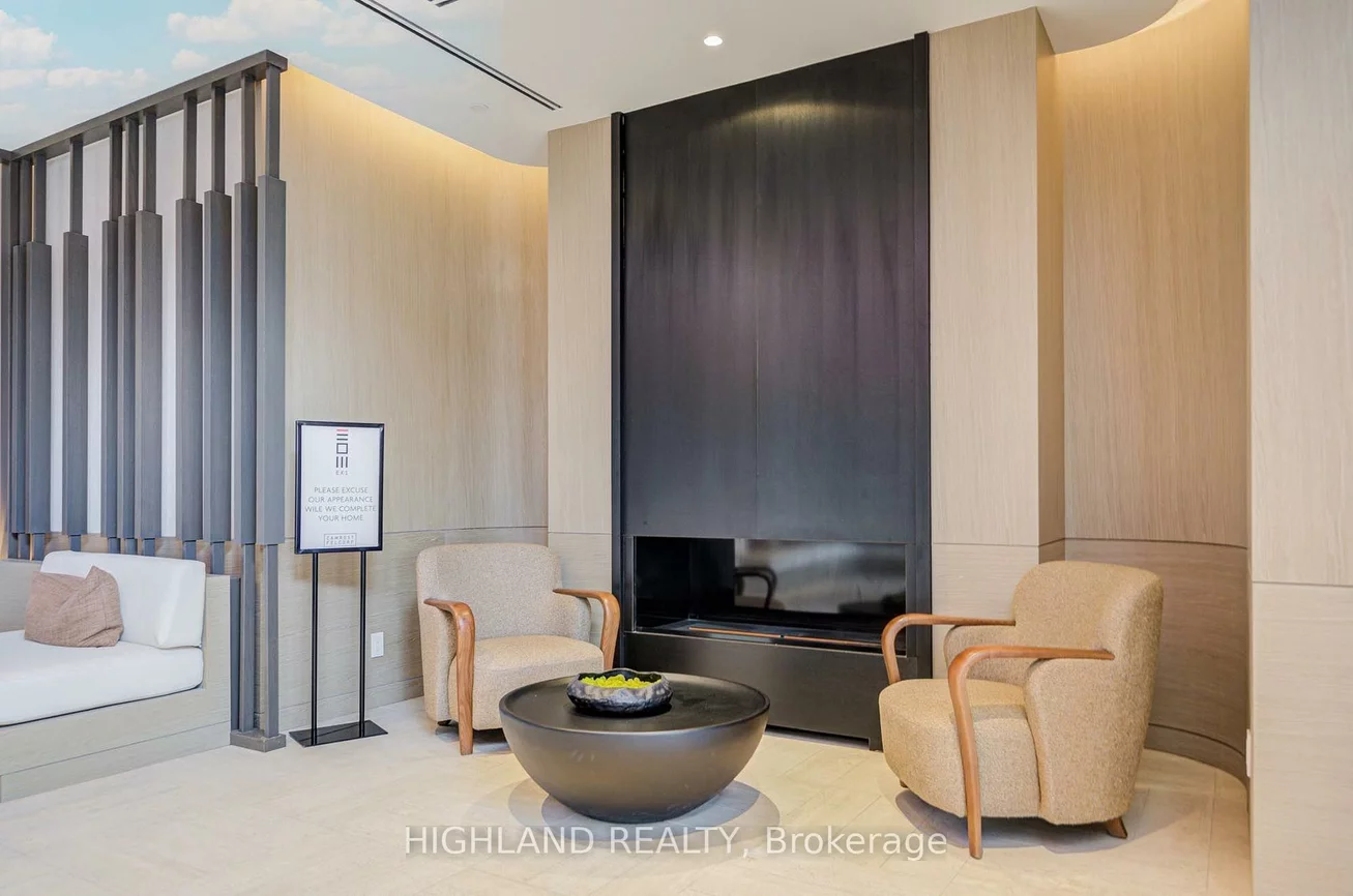 4015, The Exchange, City Centre, Mississauga