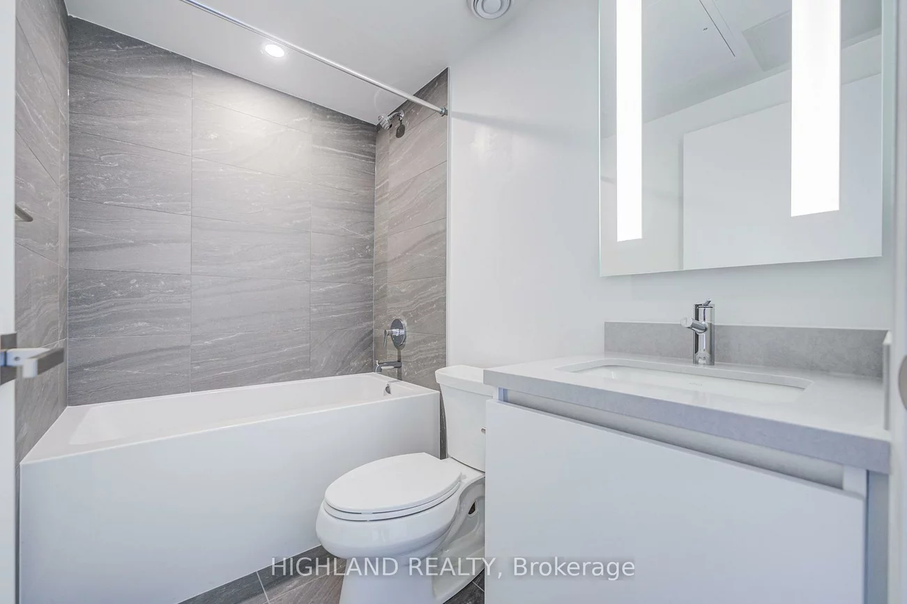 4015, The Exchange, City Centre, Mississauga