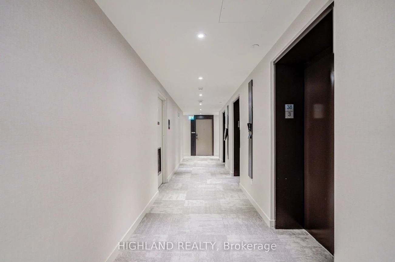 4015, The Exchange, City Centre, Mississauga