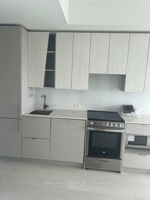 3883, Quartz, City Centre, Mississauga