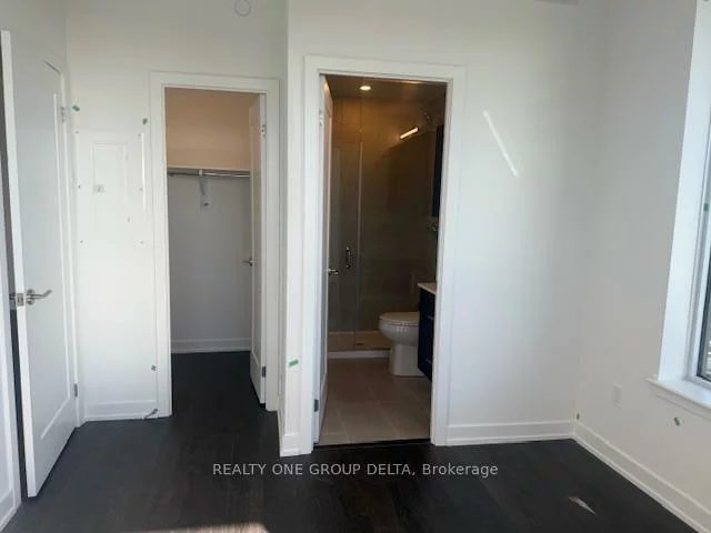 5081, Hurontario, Hurontario, Mississauga