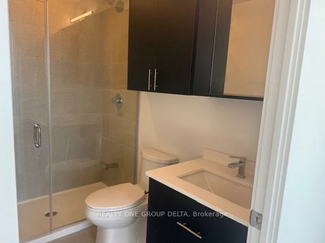 5081, Hurontario, Hurontario, Mississauga
