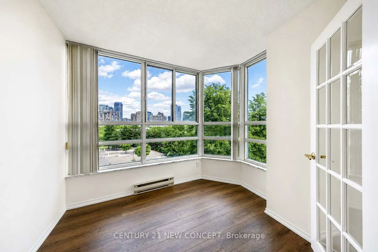 250, Webb, City Centre, Mississauga