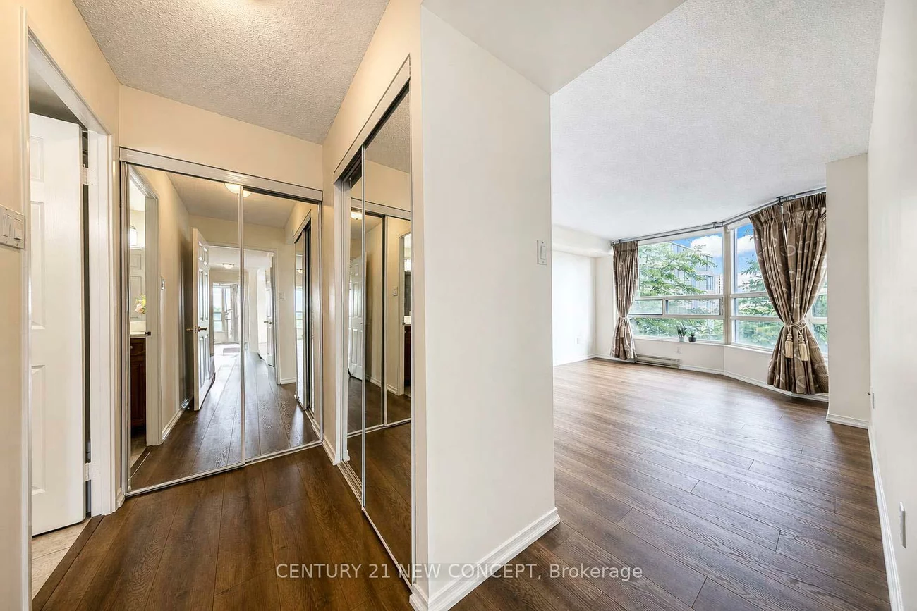 250, Webb, City Centre, Mississauga