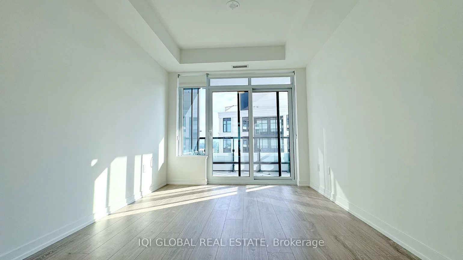 2485, Eglinton, Central Erin Mills, Mississauga
