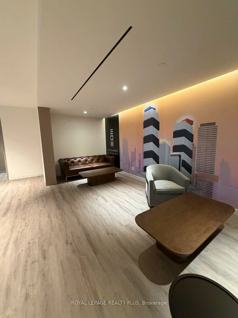 4015, The Exchange, City Centre, Mississauga