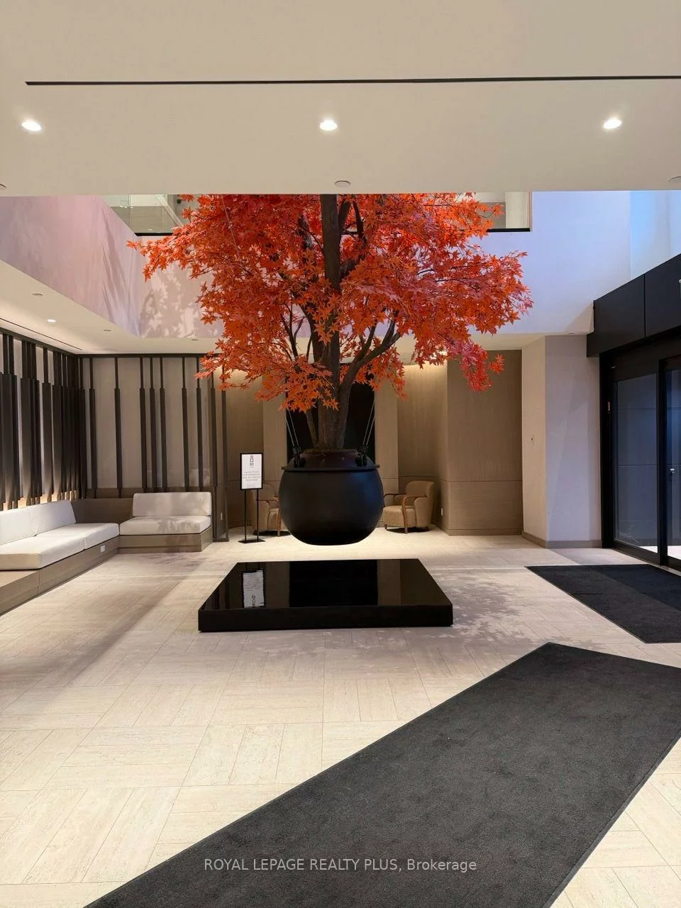 4015, The Exchange, City Centre, Mississauga