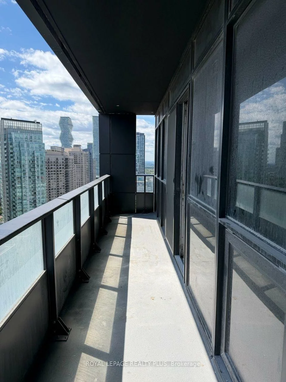 4015, The Exchange, City Centre, Mississauga