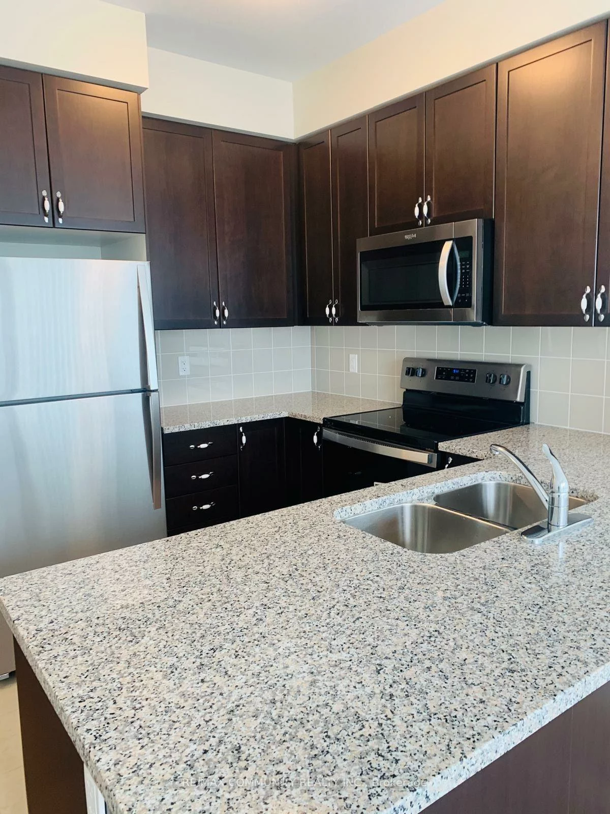 349, Rathburn, City Centre, Mississauga