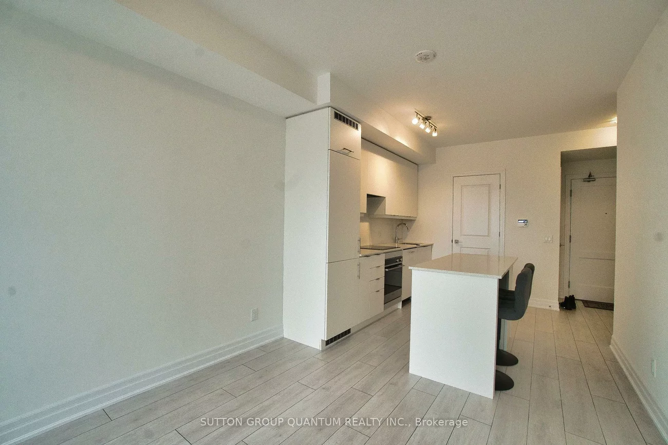 30, Elm, Fairview, Mississauga