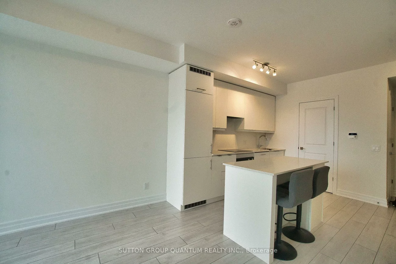 30, Elm, Fairview, Mississauga