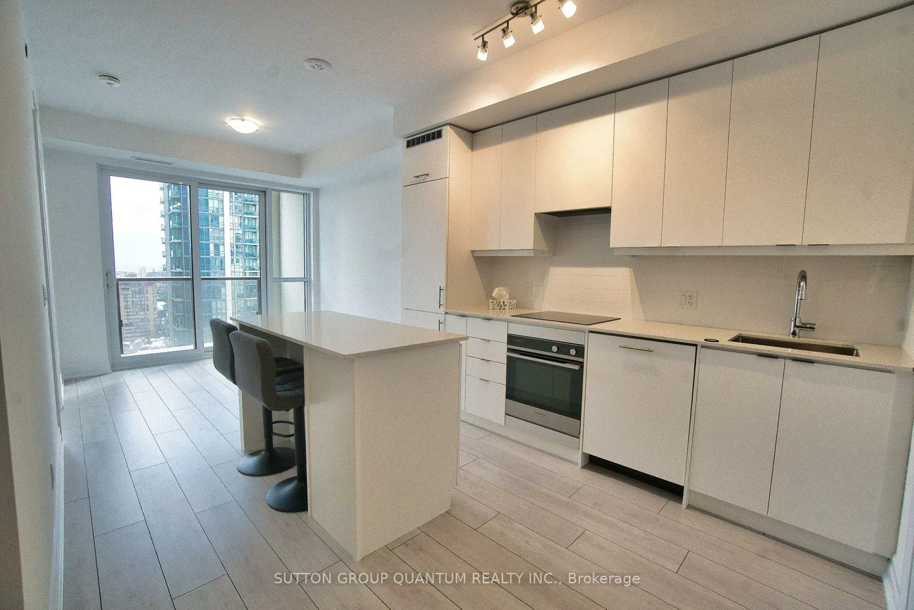 30, Elm, Fairview, Mississauga