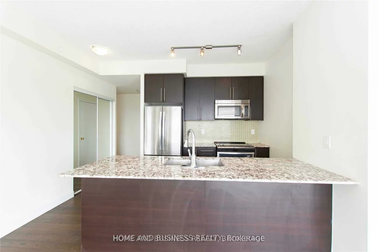 510, Curran, City Centre, Mississauga