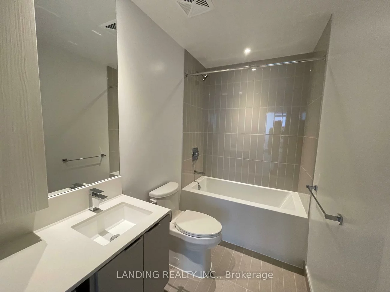 3883, Quartz, City Centre, Mississauga