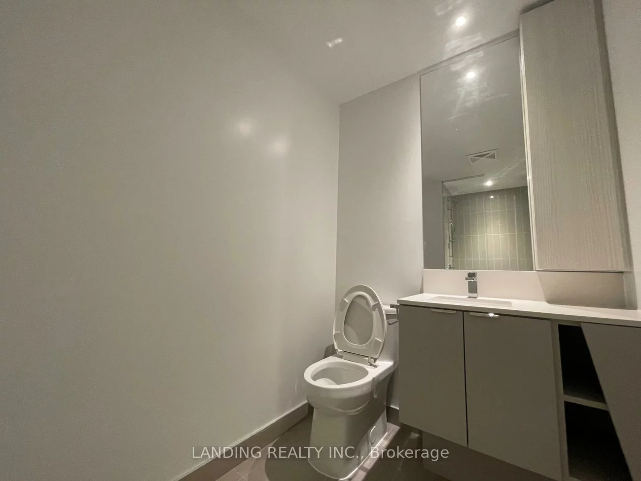 3883, Quartz, City Centre, Mississauga