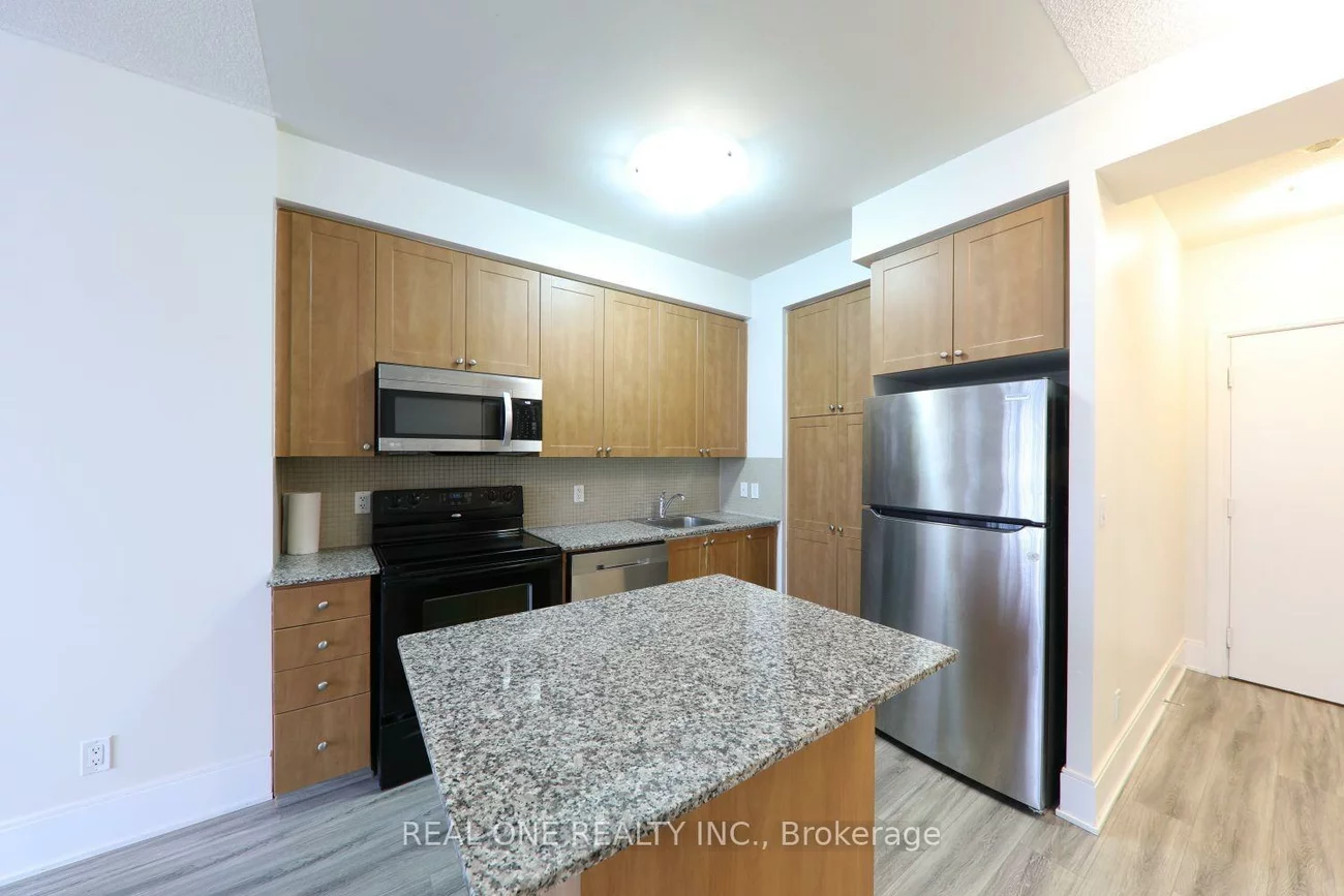 330, Burnhamthorpe, City Centre, Mississauga