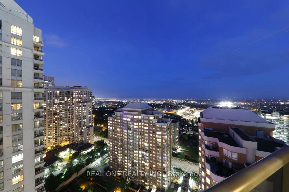 330, Burnhamthorpe, City Centre, Mississauga
