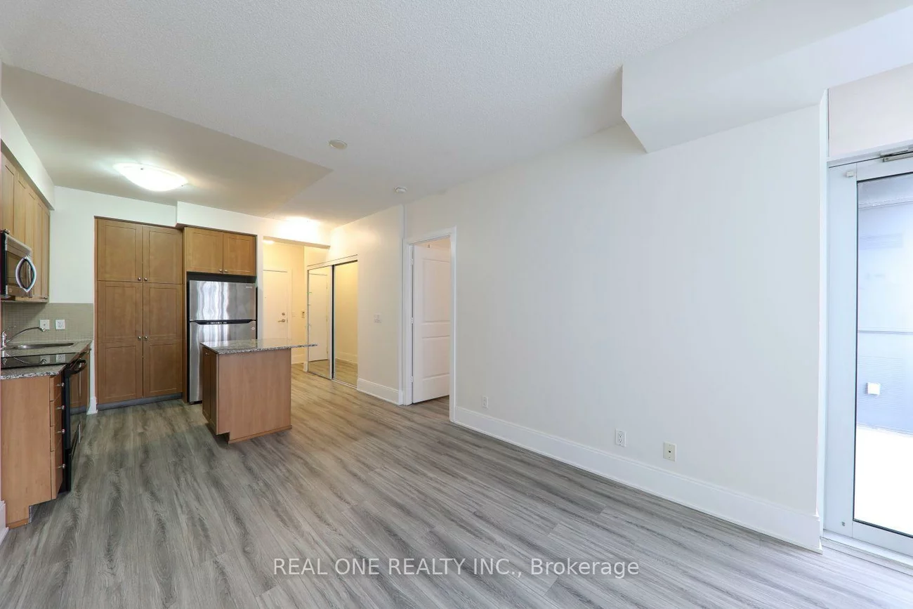 330, Burnhamthorpe, City Centre, Mississauga