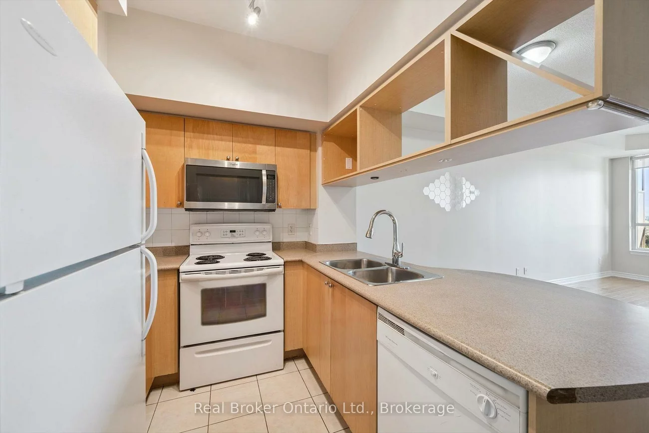 4090, Living Arts, City Centre, Mississauga