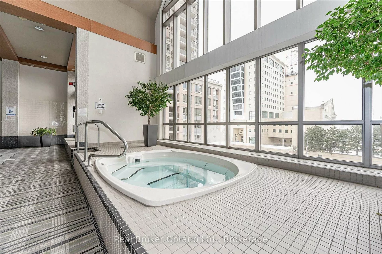 4090, Living Arts, City Centre, Mississauga