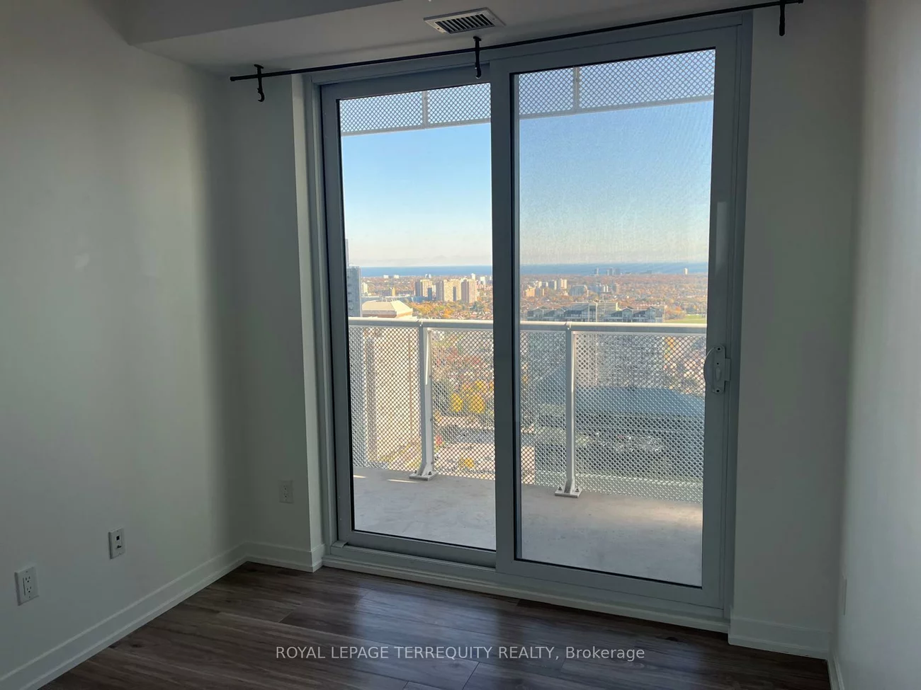 4065, Confederation, City Centre, Mississauga