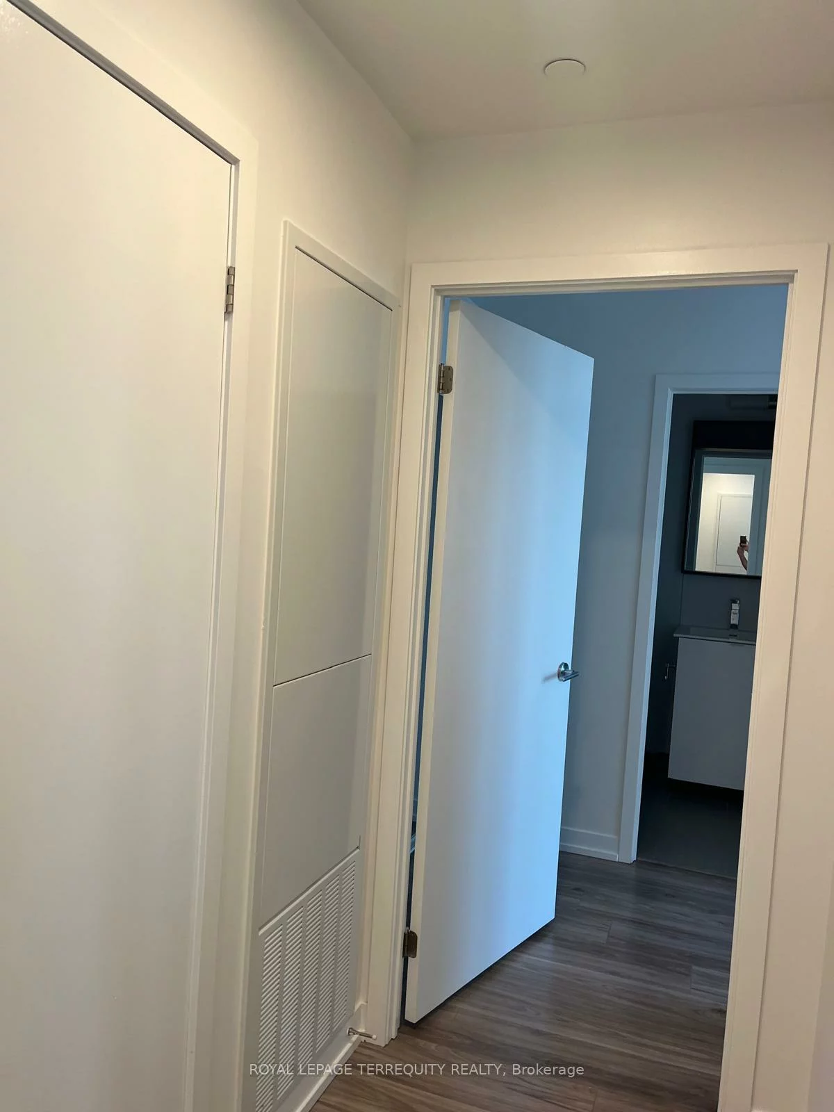 4065, Confederation, City Centre, Mississauga