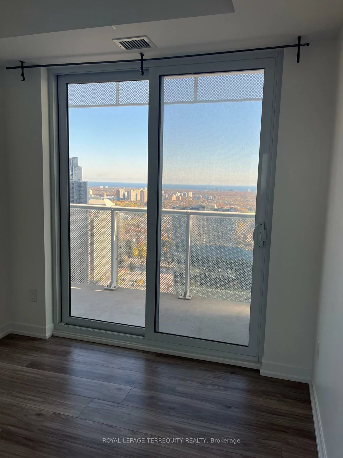 4065, Confederation, City Centre, Mississauga