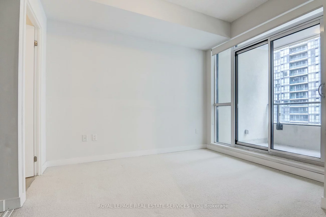 4055, Parkside Village, Creditview, Mississauga