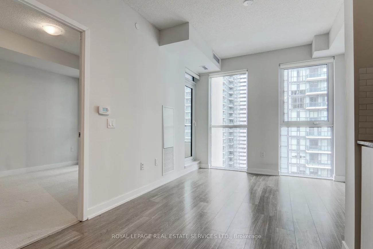 4055, Parkside Village, Creditview, Mississauga