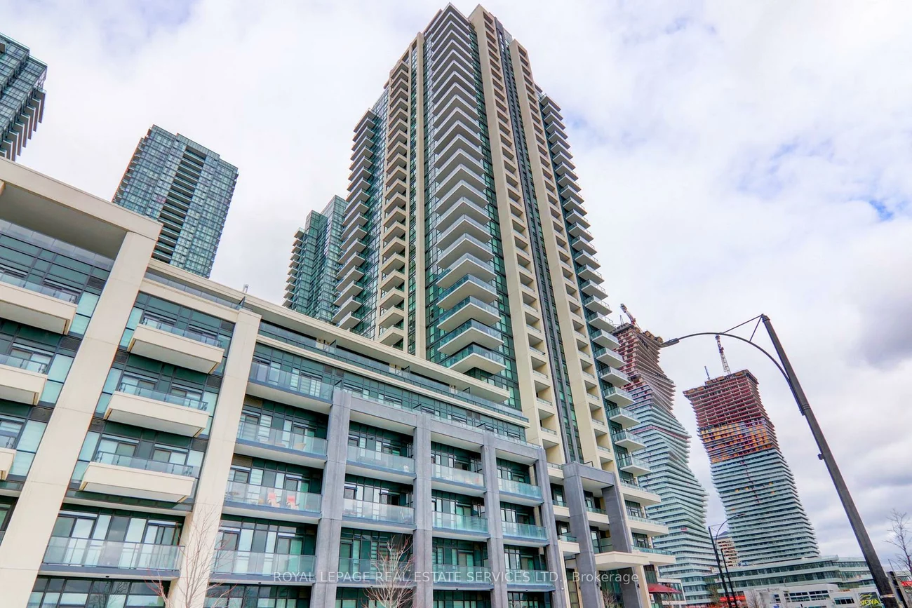 4055, Parkside Village, Creditview, Mississauga