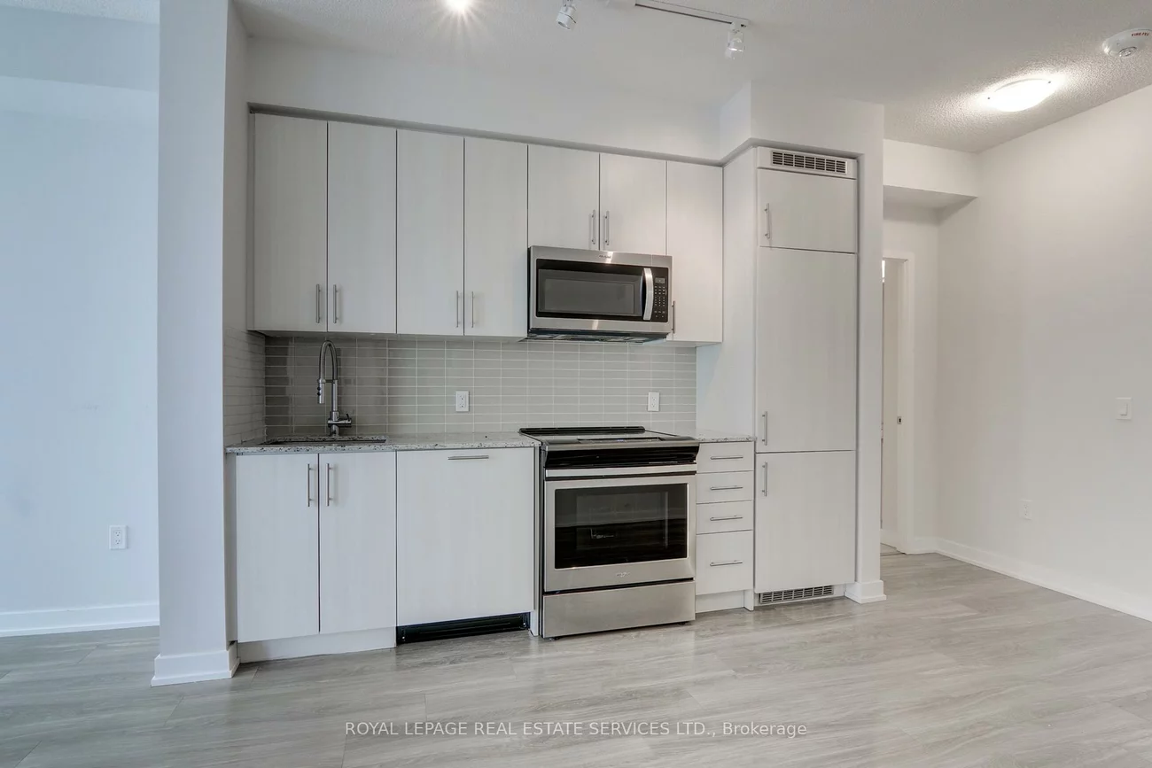 4055, Parkside Village, Creditview, Mississauga
