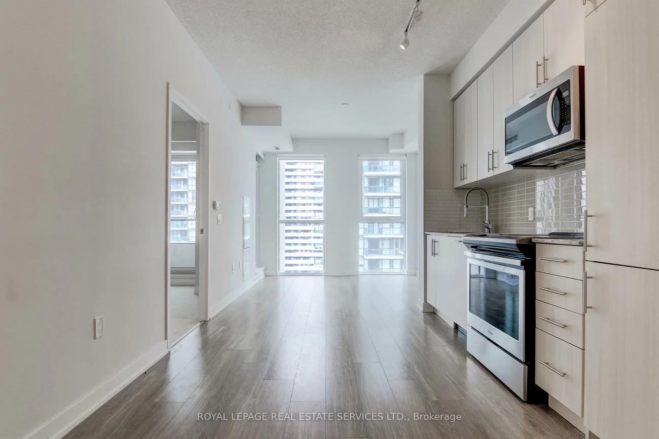 4055, Parkside Village, Creditview, Mississauga