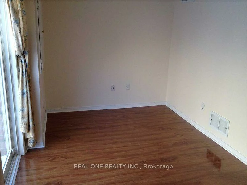 4950, Albina, Hurontario, Mississauga