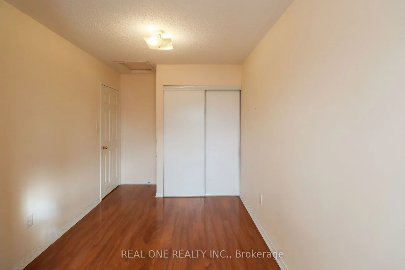 4950, Albina, Hurontario, Mississauga