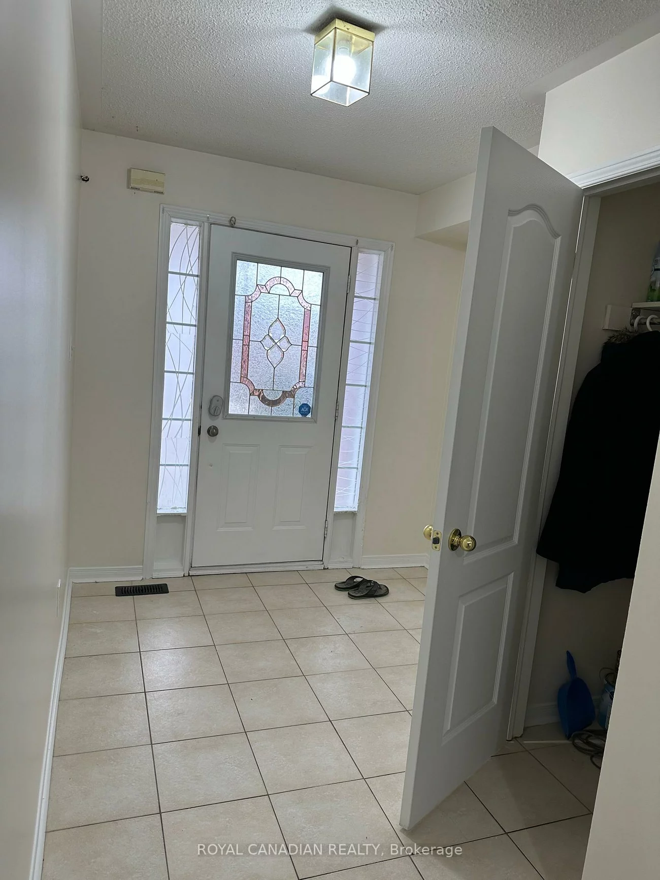 525, Novo Star, Meadowvale Village, Mississauga