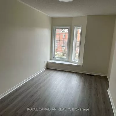 525, Novo Star, Meadowvale Village, Mississauga