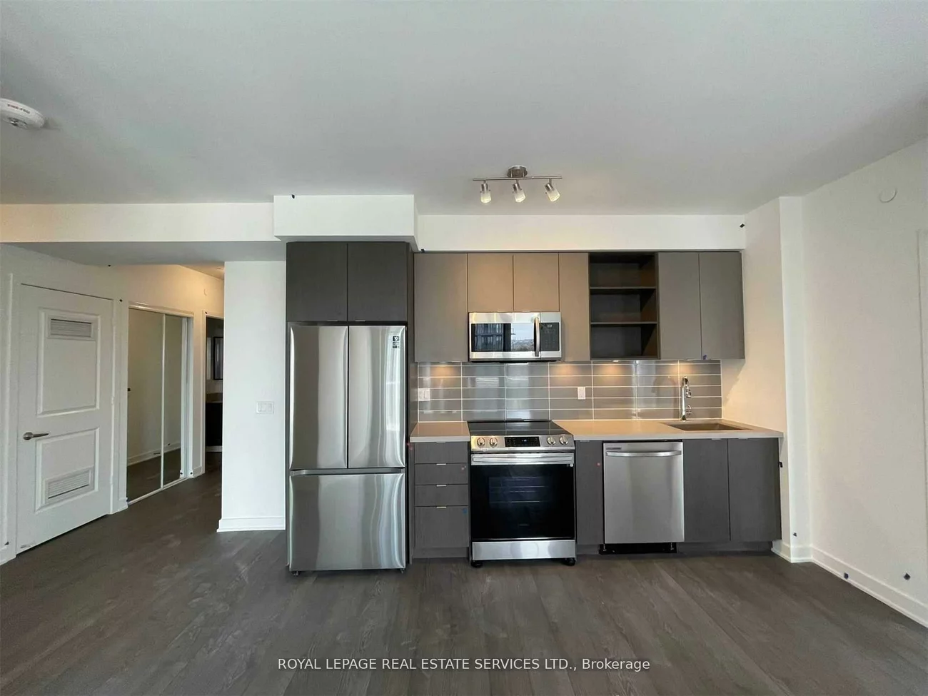 4675, Metcalfe, Central Erin Mills, Mississauga
