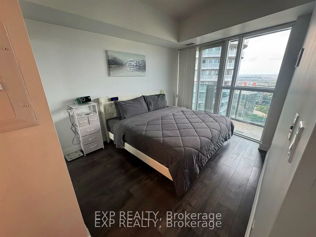 60, Absolute, City Centre, Mississauga