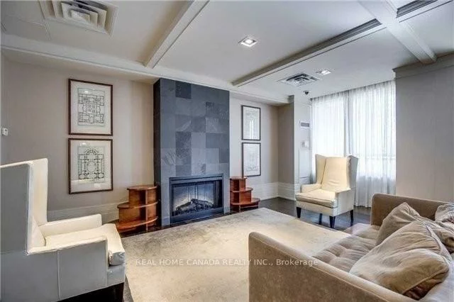 388, Prince Of Wales, City Centre, Mississauga