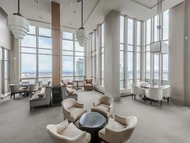 388, Prince Of Wales, City Centre, Mississauga