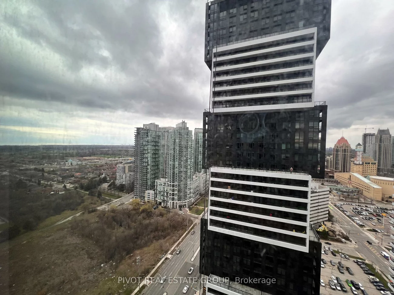 2, Erskine, City Centre, Mississauga