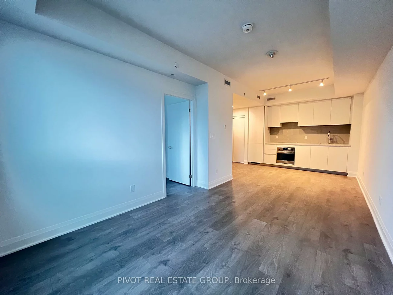 2, Erskine, City Centre, Mississauga