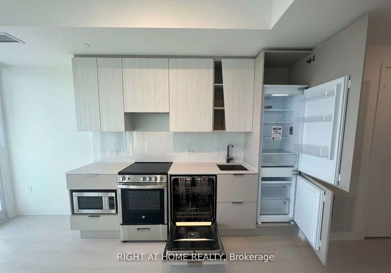 3900, Confederation, City Centre, Mississauga