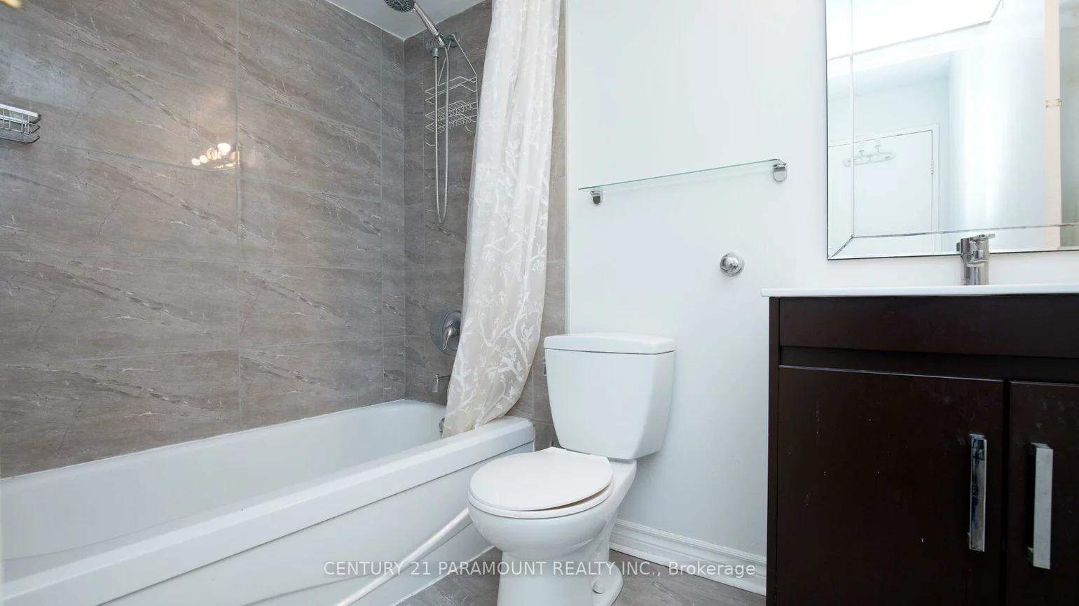 35, Trailwood, Hurontario, Mississauga