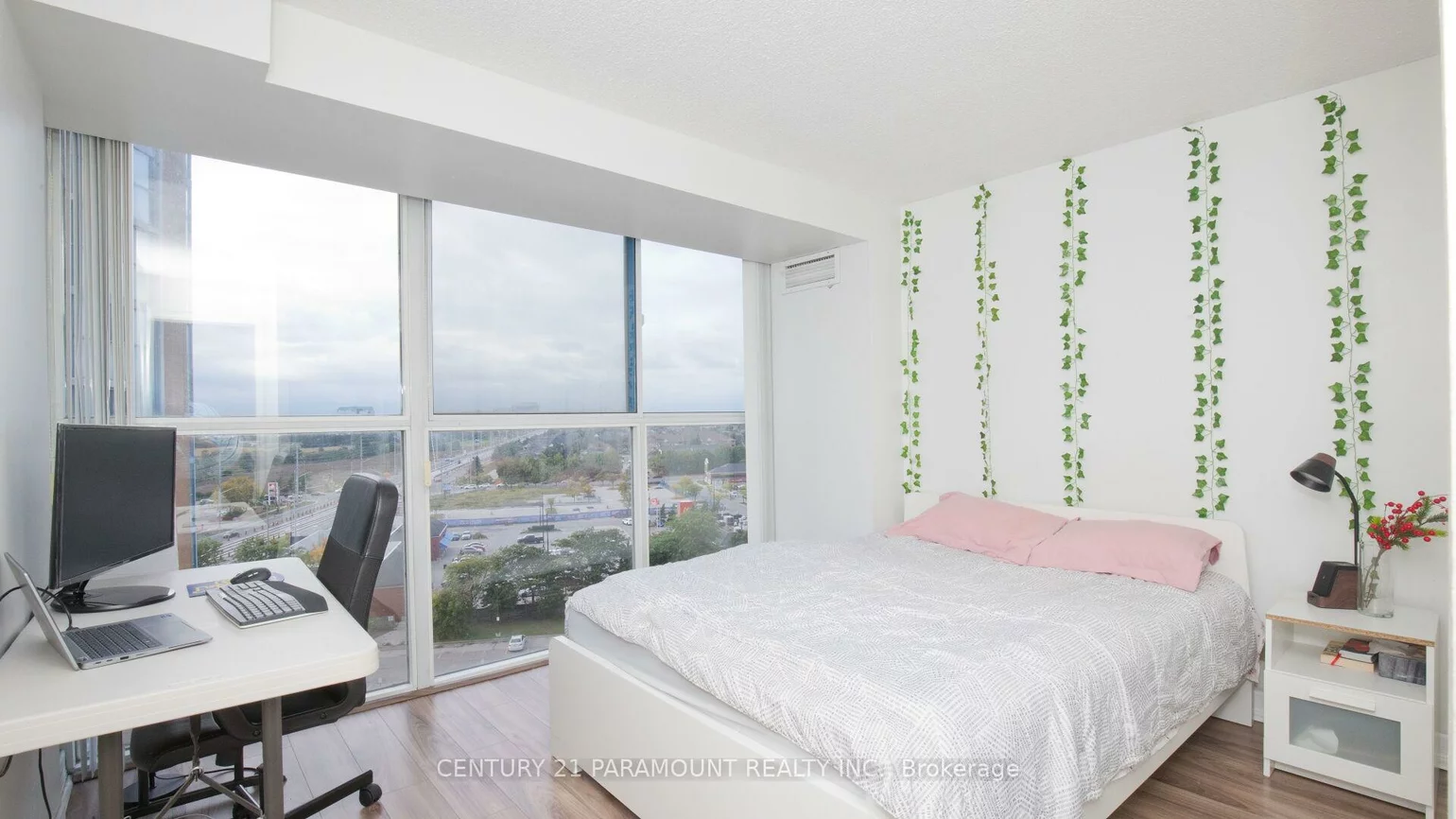 35, Trailwood, Hurontario, Mississauga