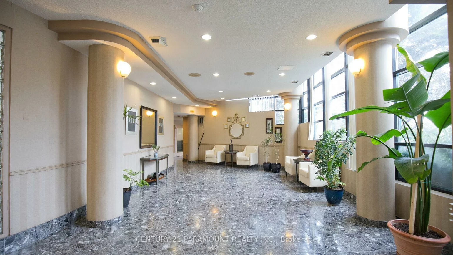 35, Trailwood, Hurontario, Mississauga
