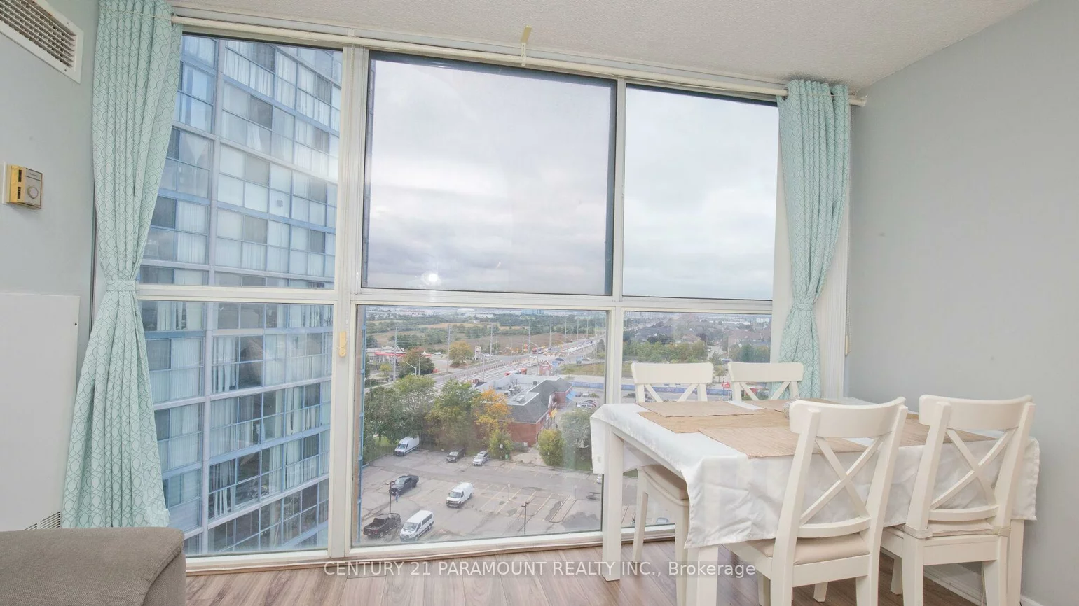 35, Trailwood, Hurontario, Mississauga