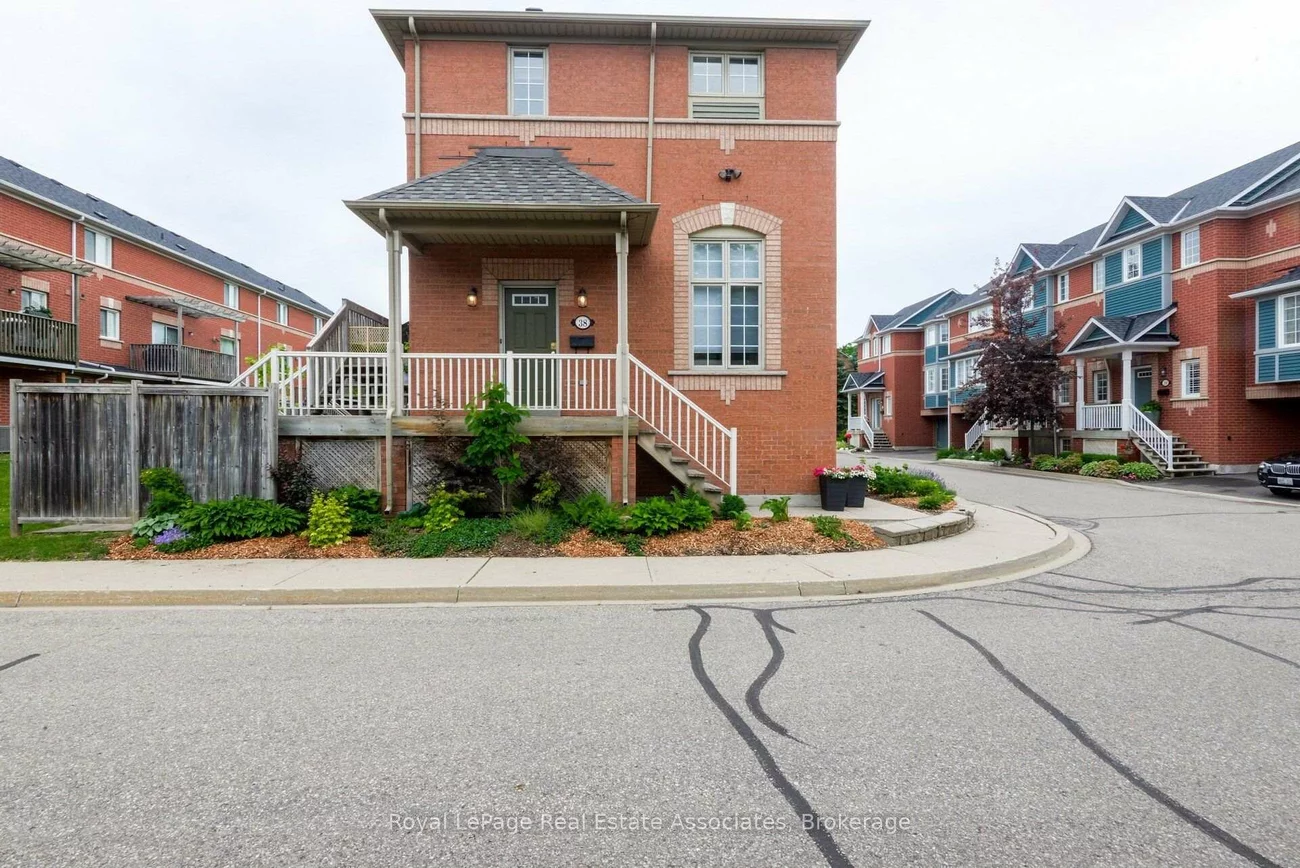 5031, East Mill, East Credit, Mississauga